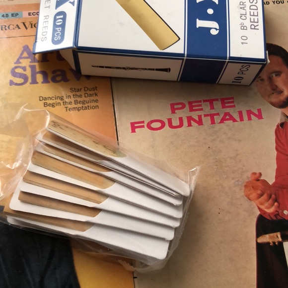 J X Clarinet Reeds 10 Reeds NWT - Picture 2 of 4